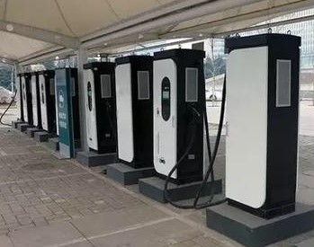 勸告：小區(qū)電動(dòng)車充電站為何不建議選用投幣的呢？